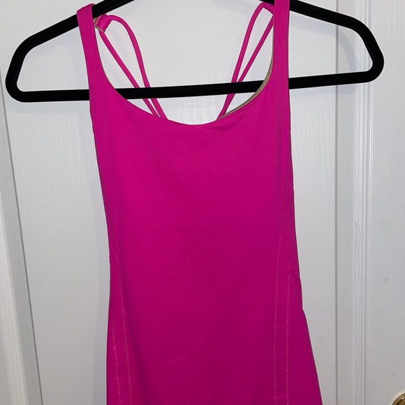 Lululemon tank - Picture 2 of 3